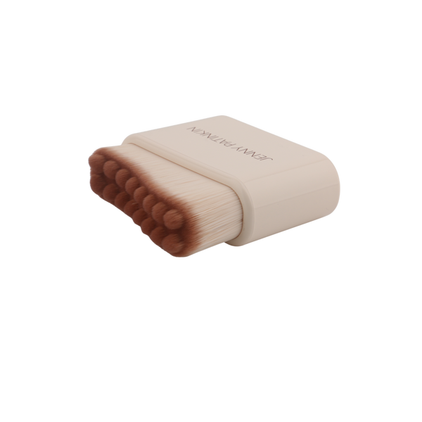 Jenny Patinkin DePuff Brush Instant Depuffing & Glow Face Brush #5