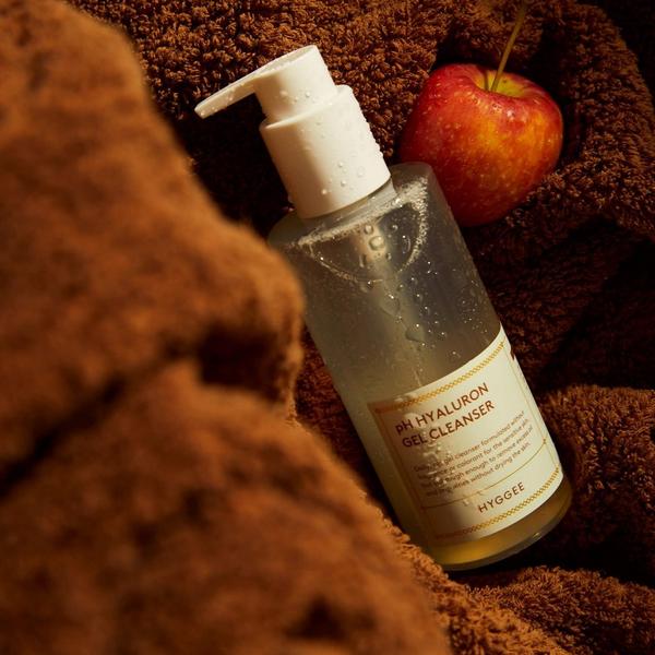 Hyggee pH Hyaluron Gel Cleanser #2