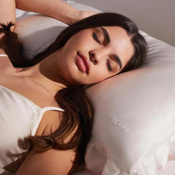 Drowsy Sleep and the City Silk Standard Pillowcase #5