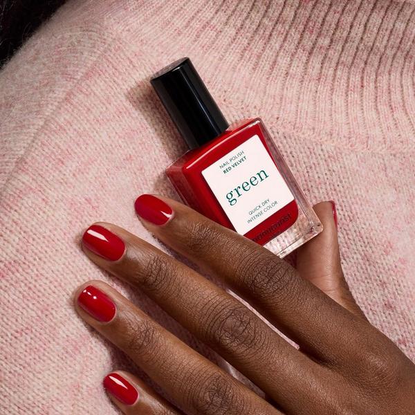 Manucurist Green Nail Polish, Quick Dry, Non-Toxic Nail Polish with Gel-Like Finish #5