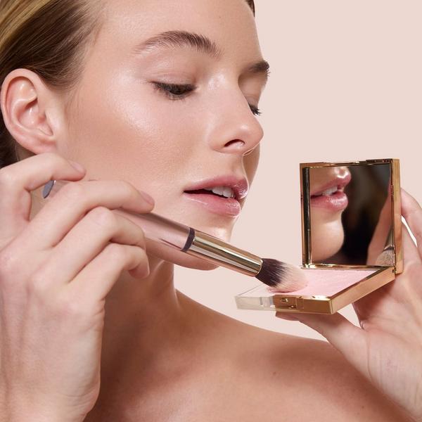 Jouer Cosmetics Essential Pointed Powder Brush #4