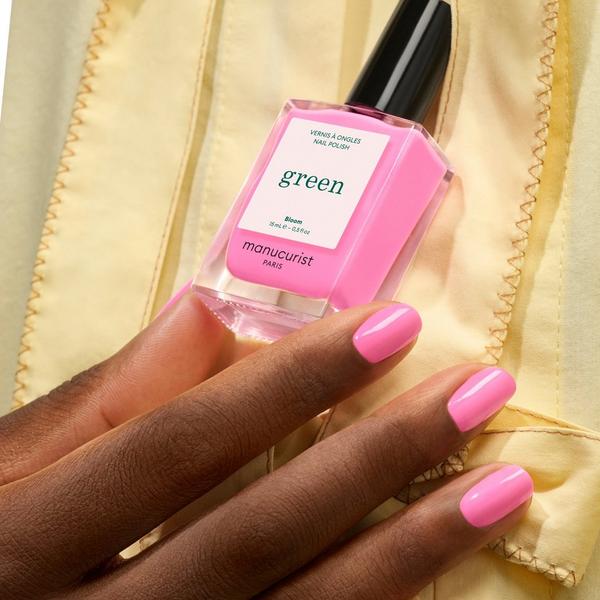 Manucurist Green Nail Polish, Quick Dry, Non-Toxic Nail Polish with Gel-Like Finish #4