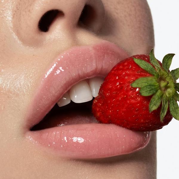BYROE Strawberry Milk Treatment Lip Oil #3
