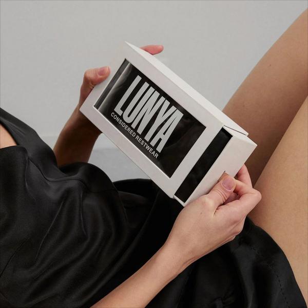 Lunya Washable Silk Eye Mask - Immersed Black #2