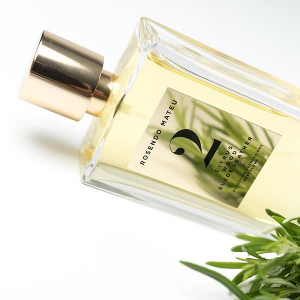 Rosendo Mateu No. 2 Eau de Parfum #4