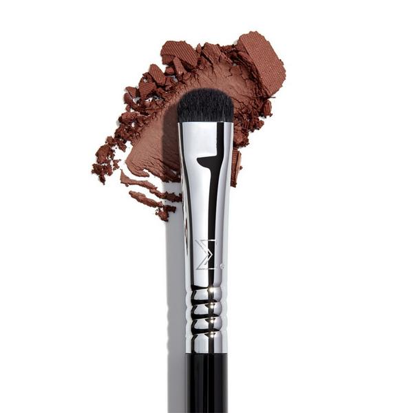Sigma Beauty E20 Short Shader Brush #3