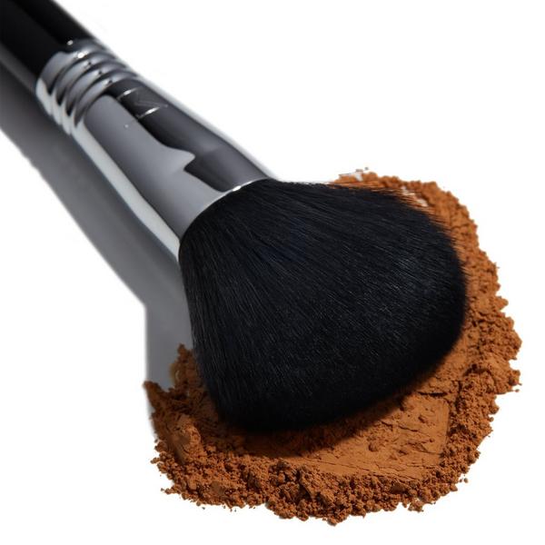 Sigma Beauty F30 Large Powder Brush #4