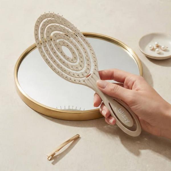 Blissy Detangling Brush #3