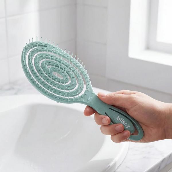 Blissy Detangling Brush #3