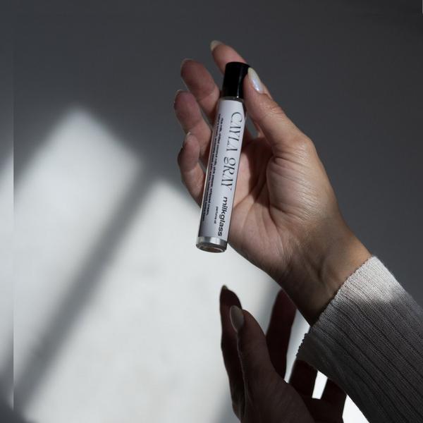 Cayla Gray Milkglass The Perfume Oil Rollerball #2