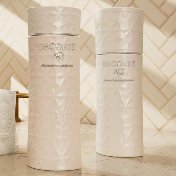 Decorté AQ Absolute Glow-Radiant Brightening Emulsion #5