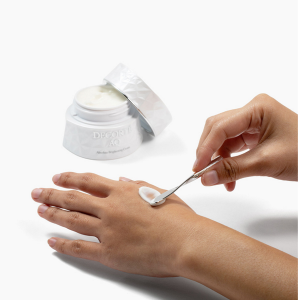 Decorté AQ Absolute Glow-Radiant Brightening Cream #5
