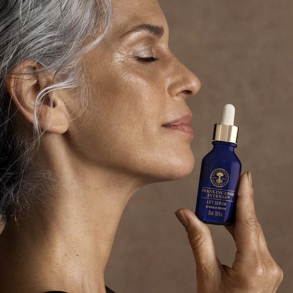 Neal's Yard Remedies Frankincense Intense™ Lift Serum #4