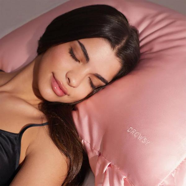 Drowsy Sleep and the City Silk Standard Pillowcase #4