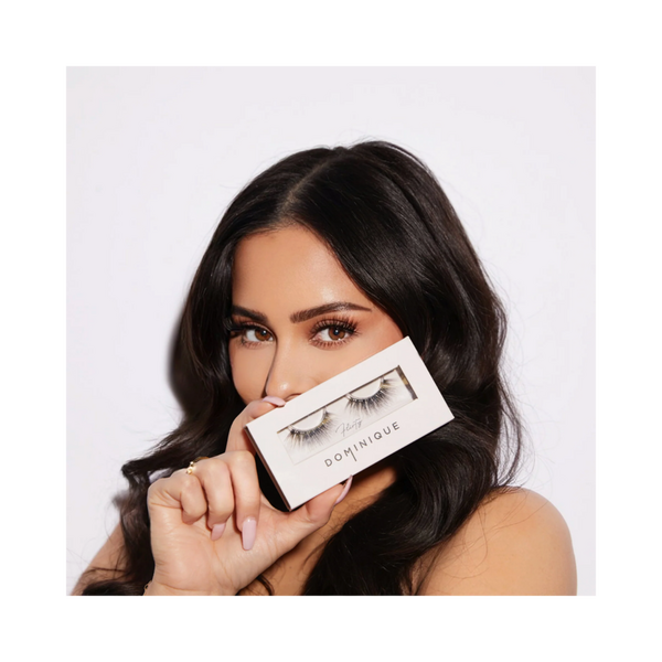 Dominique Flirty Lashes #4