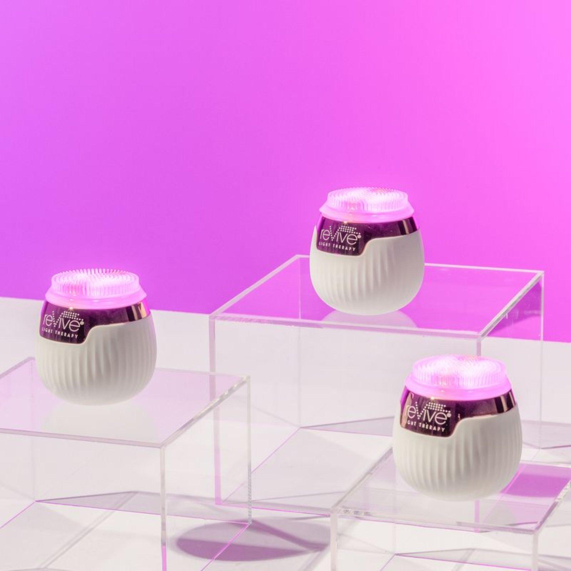 Мини-щётка для очищения кожи reVive Light Therapy Lux Sonique — фото 4