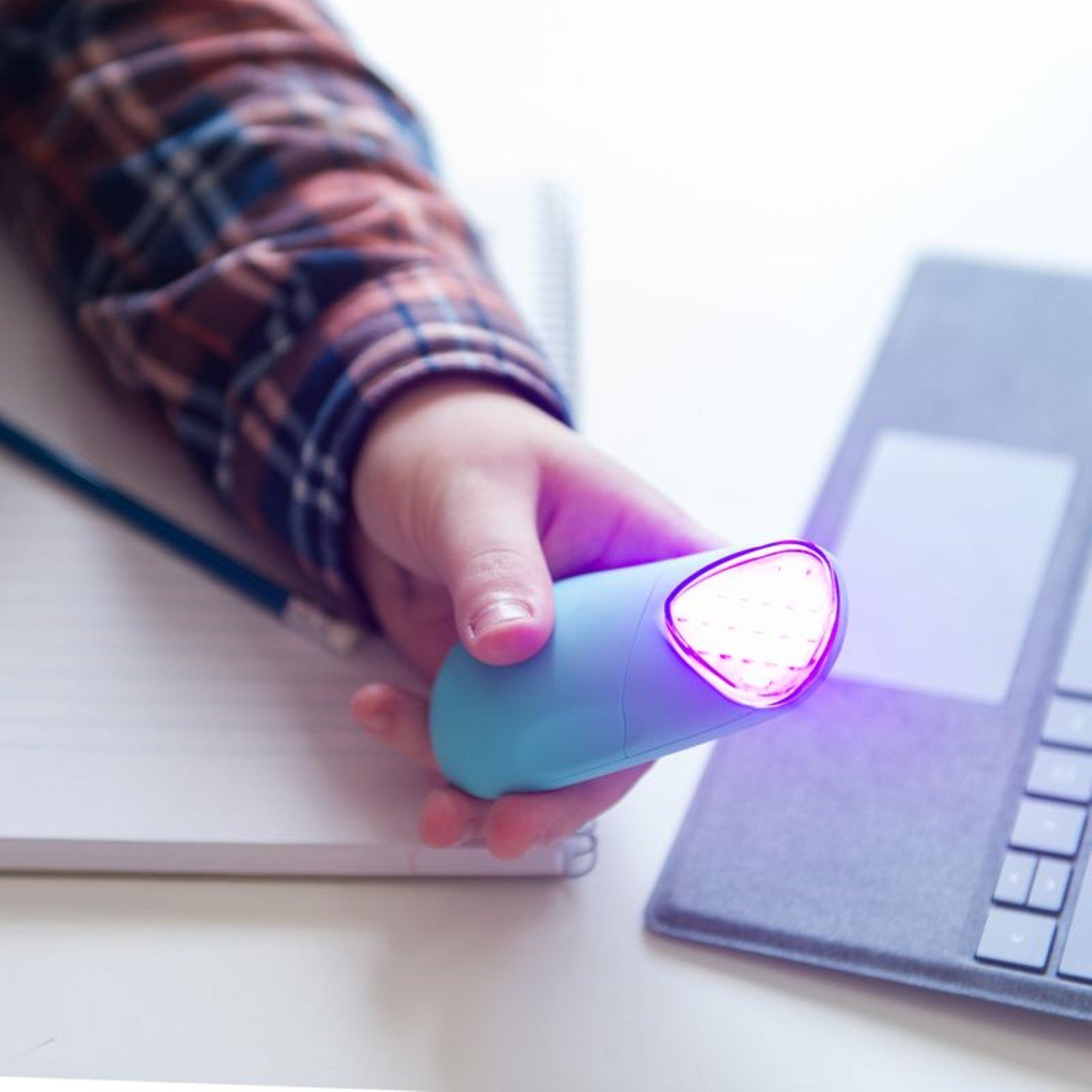 reVive Light Therapy Essentials Acne Blue Light Therapy — фото 6