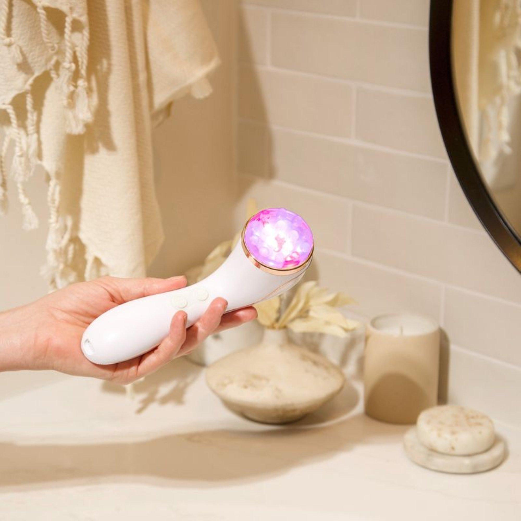 Звуковая LED-щётка для очищения кожи reVive Light Therapy Lux Sonique — фото 6