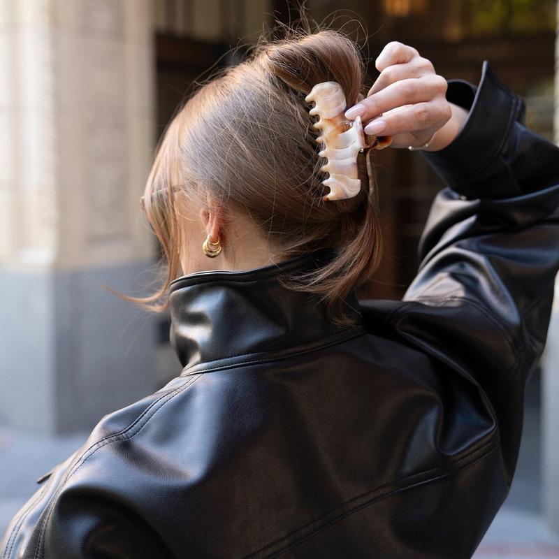 L. Erickson - Caramel Emilie Claw Clip | Ulta Beauty