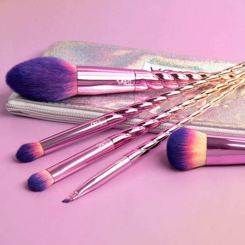MŌDA - Mythical Star Travel Makeup Brush Kit | Ulta Beauty