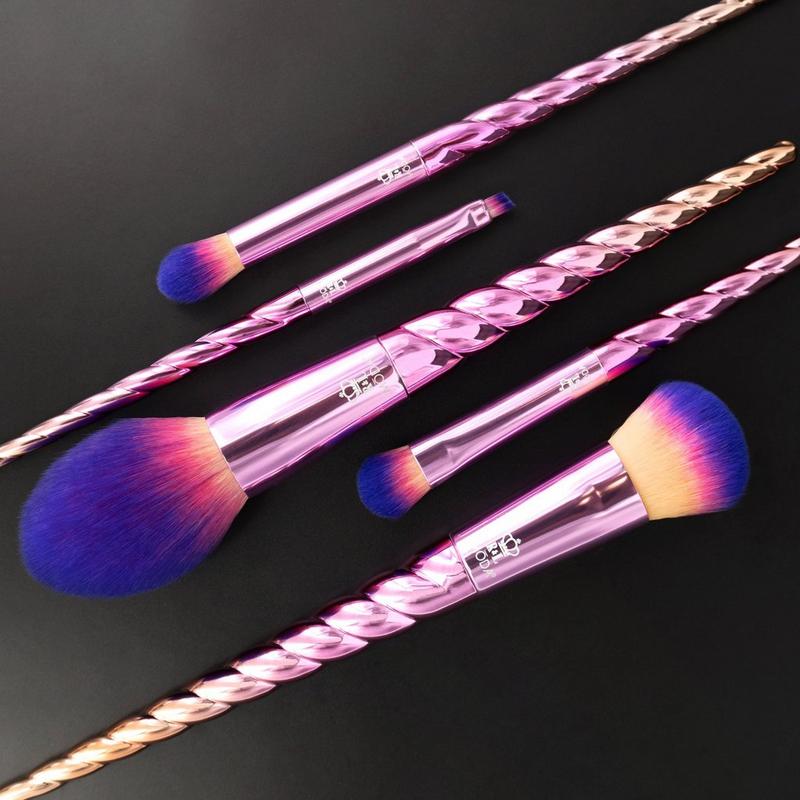 MŌDA - Mythical Star Travel Makeup Brush Kit | Ulta Beauty
