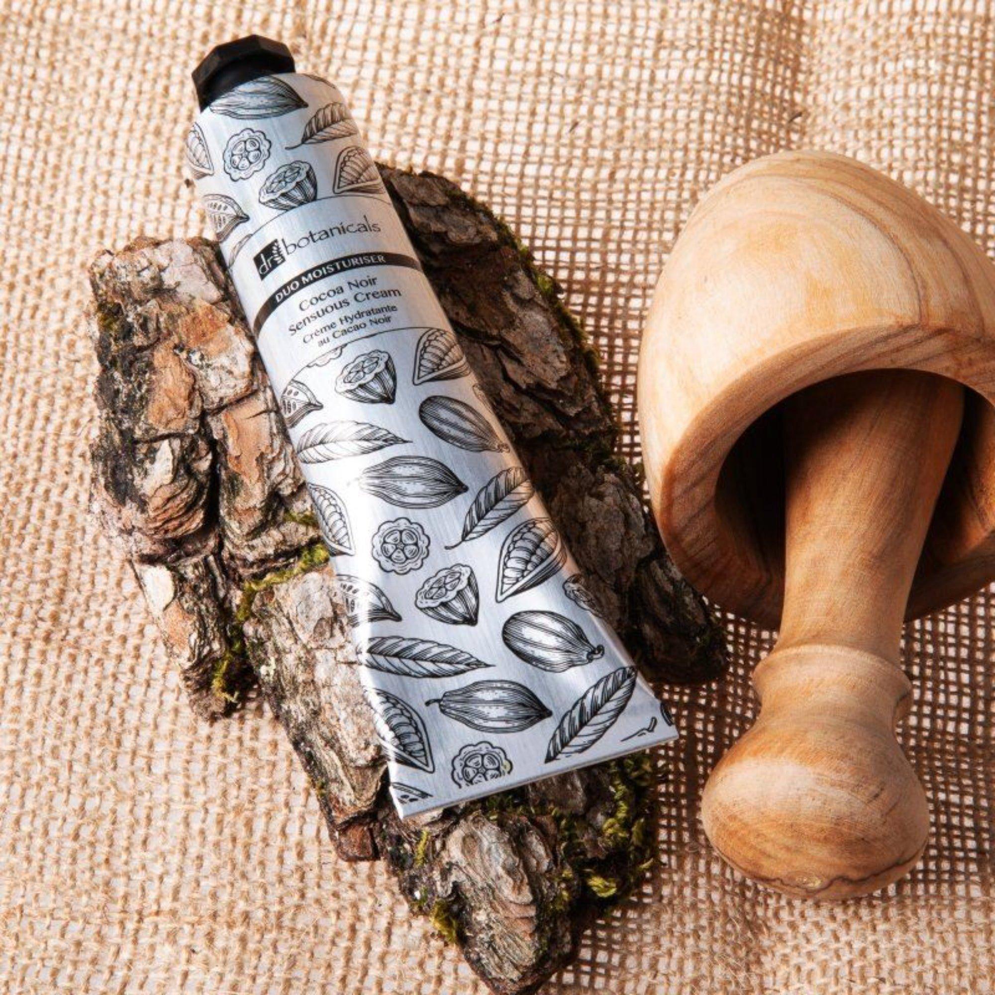 Омолаживающий увлажняющий крем Dr Botanicals Duo Moisturiser Cocoa Noir — фото 2