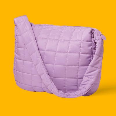 Free quilted carryall bag