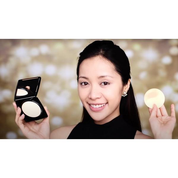 Base en Polvo Compacta Prensada Ligera Multiusos Dual Finish 7