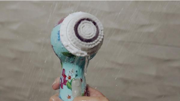 Michael Todd Beauty Soniclear Patented Antimicrobial Sonic Cleansing Brush #6