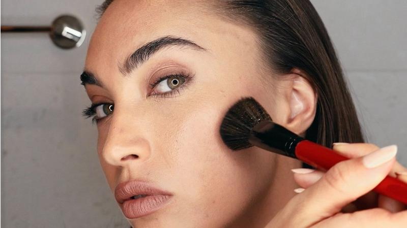 Smashbox Cali Contour Blush, Highlighter, & Bronzer Face Palette #10