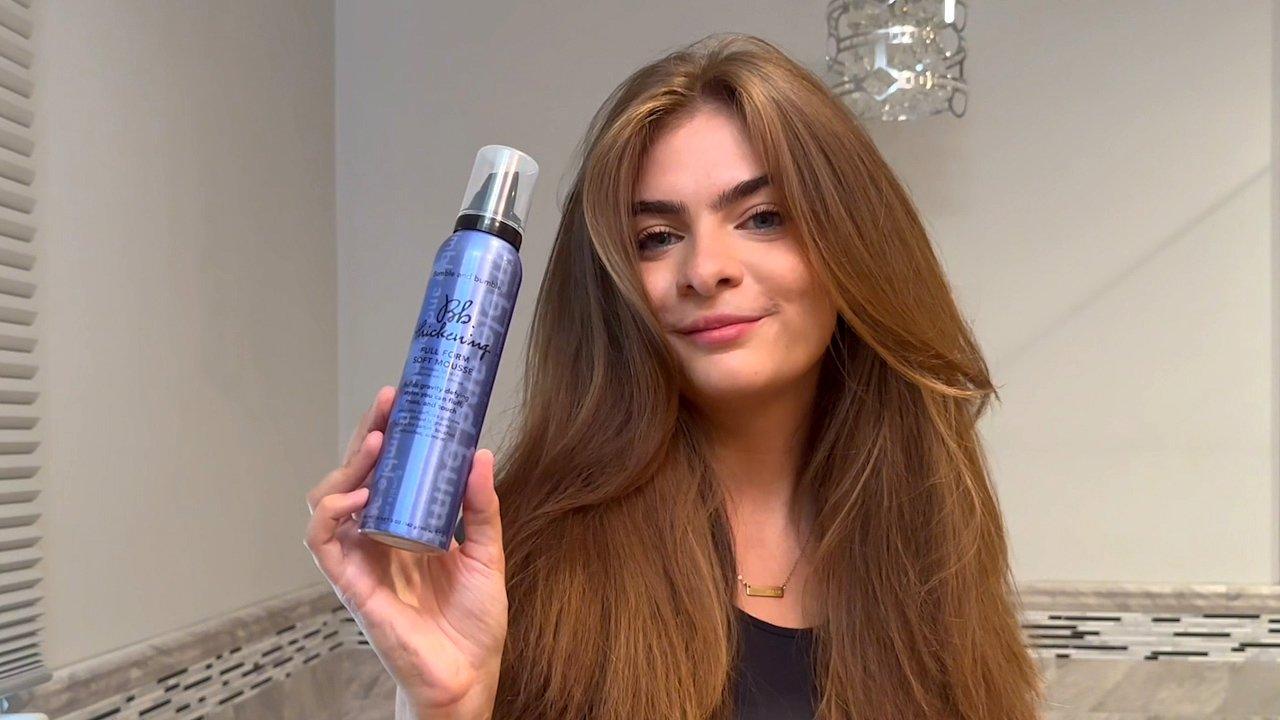 Bumble and bumble Thickening Dryspun Texture Spray Review - Oomph