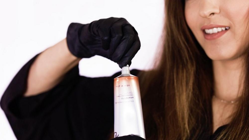 Color Reviving Gloss