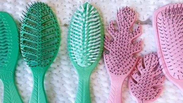 Wet Brush Go Green Tea Tree Oil Infused Treatment & Shine Brush #5