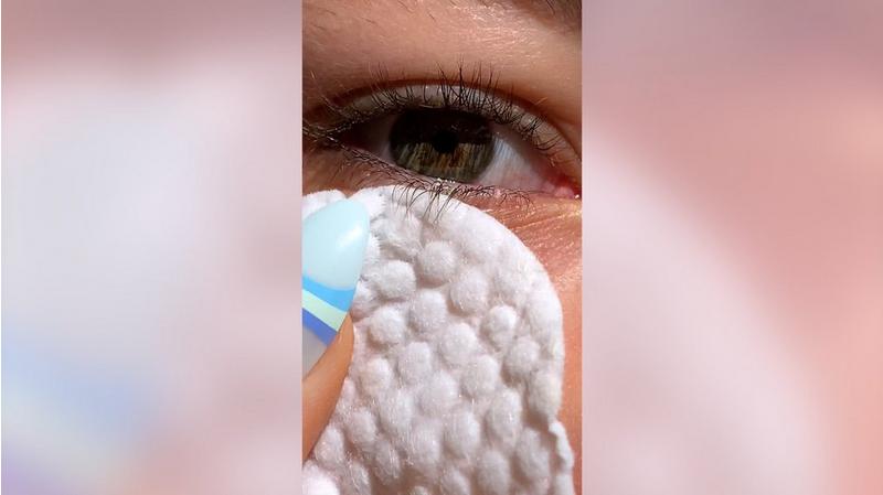 GloPRO Skin Prep Pads Clarifying Skin Cleansing Wipes with Peptides