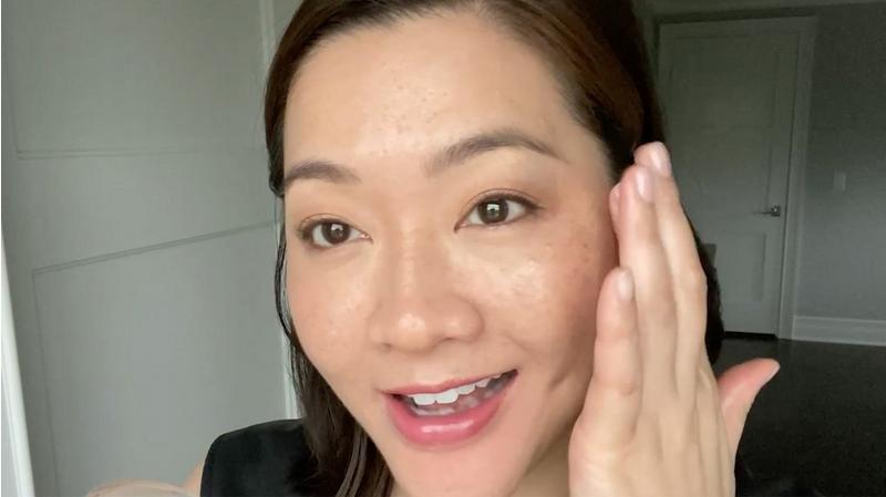 Clinique Moisture Surge 100H Auto-Replenishing Hydrator Gel Moisturizer with Hyaluronic Acid #9