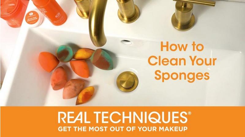 Real Techniques Miracle Deep Brush + Sponge Cleansing Gel #9