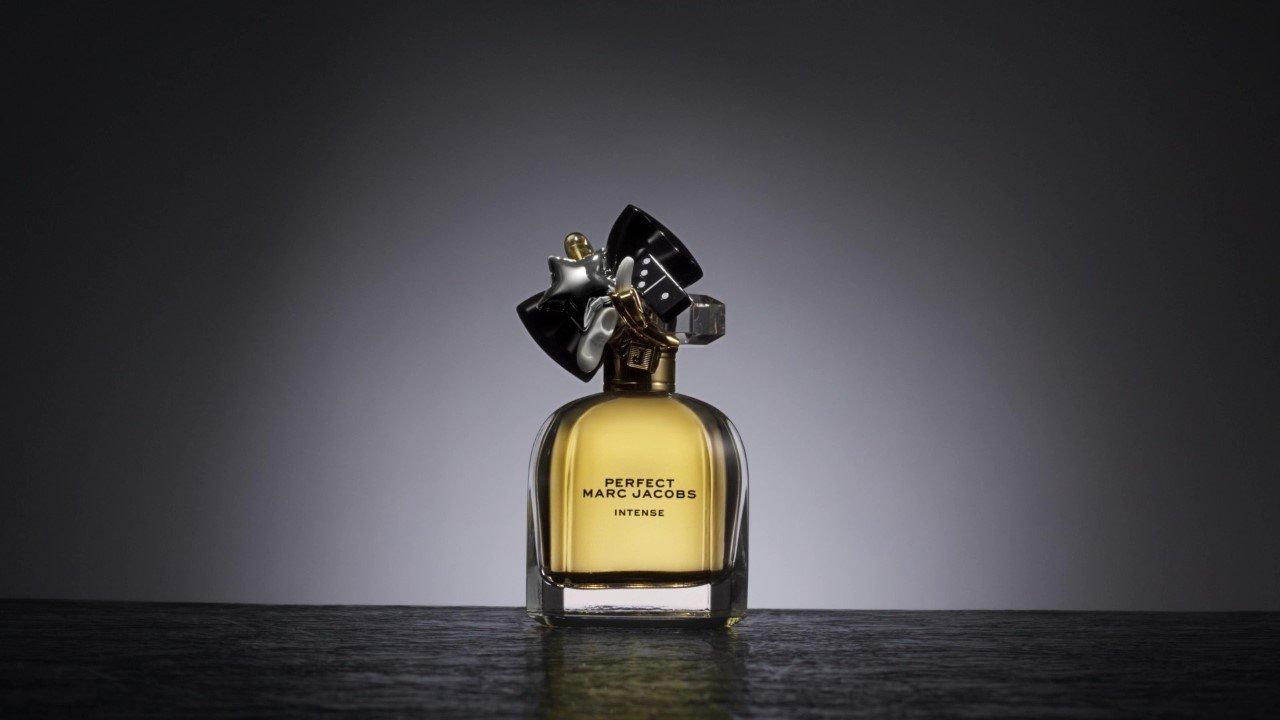 MARC JACOBS - Perfect Intense 香水 50ml Amazon.com: Marc Jacobs Perfect Intense Eau de Parfum 1 fl oz
