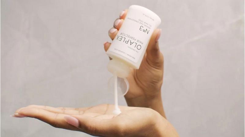 OLAPLEX Mini No.3 Hair Perfector Pre-Shampoo Strengthening and Reparative Hair Treatment #9