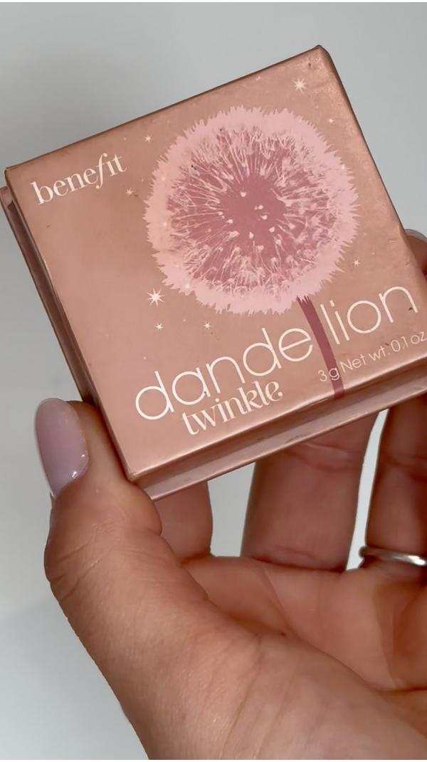 Benefit Cosmetics Dandelion Twinkle Soft Nude-Pink Powder Highlighter #8