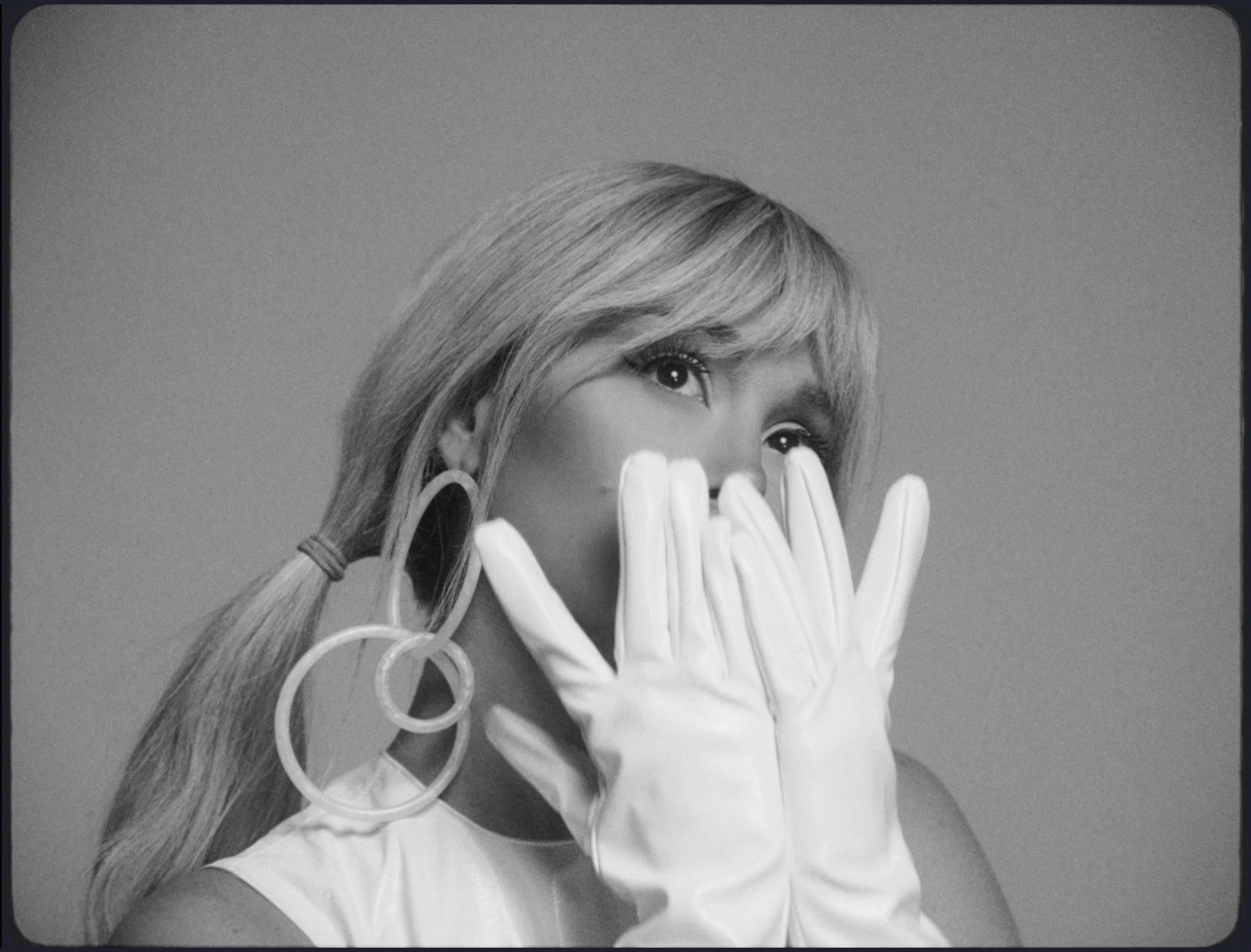 Ariana Grande - 0.33 oz MOD Vanilla Eau de Parfum Spray | Ulta Beauty