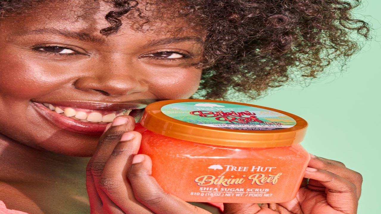 Deeply Moisturize Tree Hut Blue Lagoon Shea Sugar Scrub