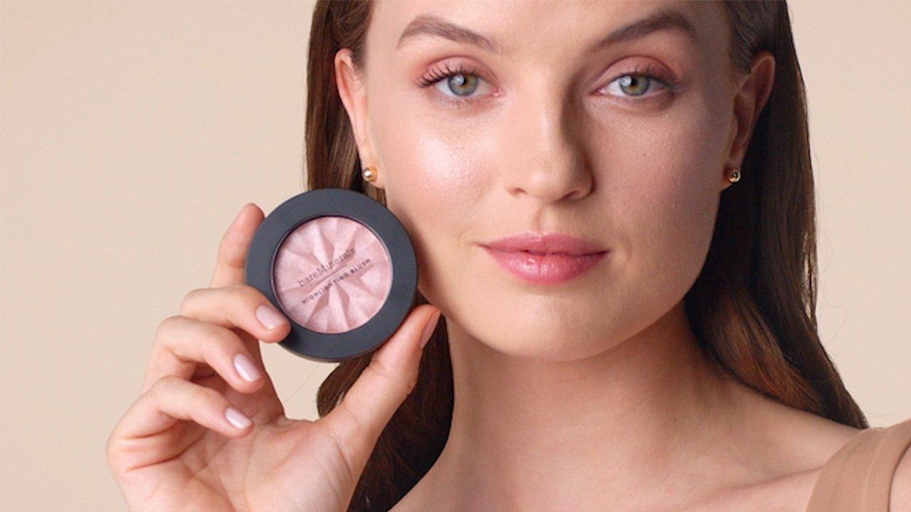 CHANEL LES BEIGES Oversize Healthy Glow Sun-Kissed Powder