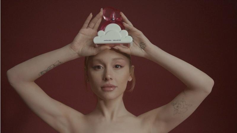 Ariana Grande Cloud Pink Eau de Parfum #9
