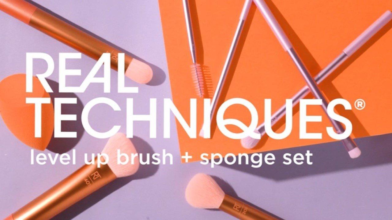 Real Techniques Level Up Brush + Sponge Kit, set di pennelli per