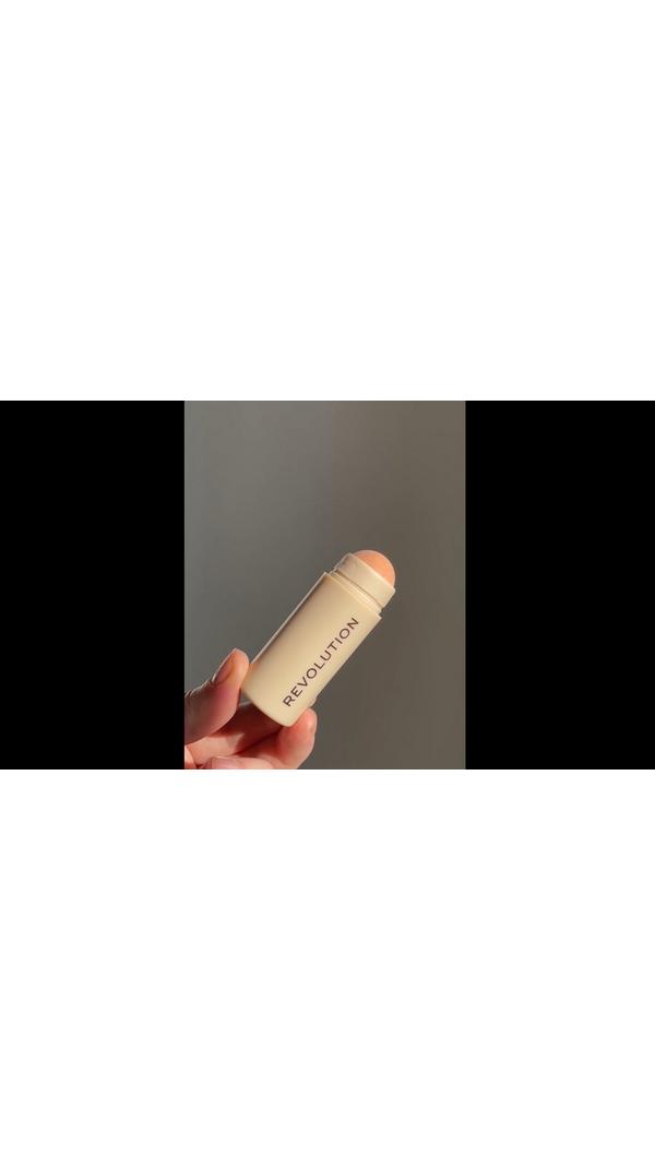 Revolution Beauty Matte Touch Up Oil Control Roller #5