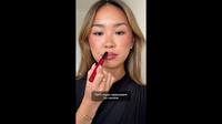 HOURGLASS Phantom Volumizing Glossy Balm #11