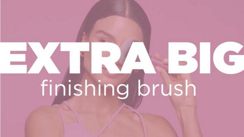 Real Techniques Extra Big Finishing Makeup Brush #8