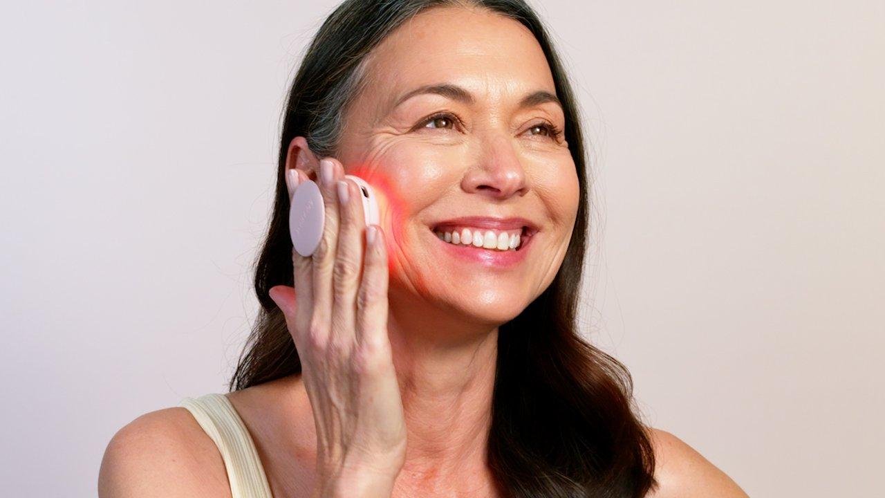 Solawave - Radiant Renewal 2-in-1 Skincare Mini | Ulta Beauty