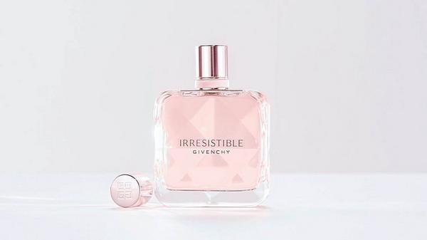 Givenchy Irresistible Eau de Parfum 2-Pc Gift Set #7