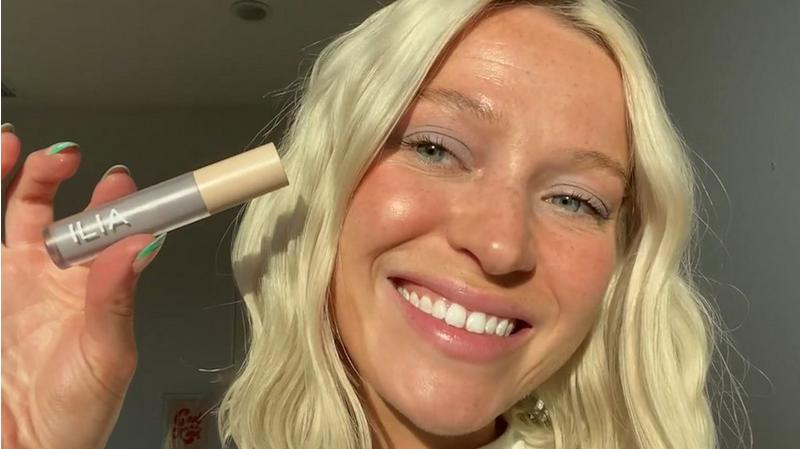 Liquid Powder Eye Tint - Aster - Matte